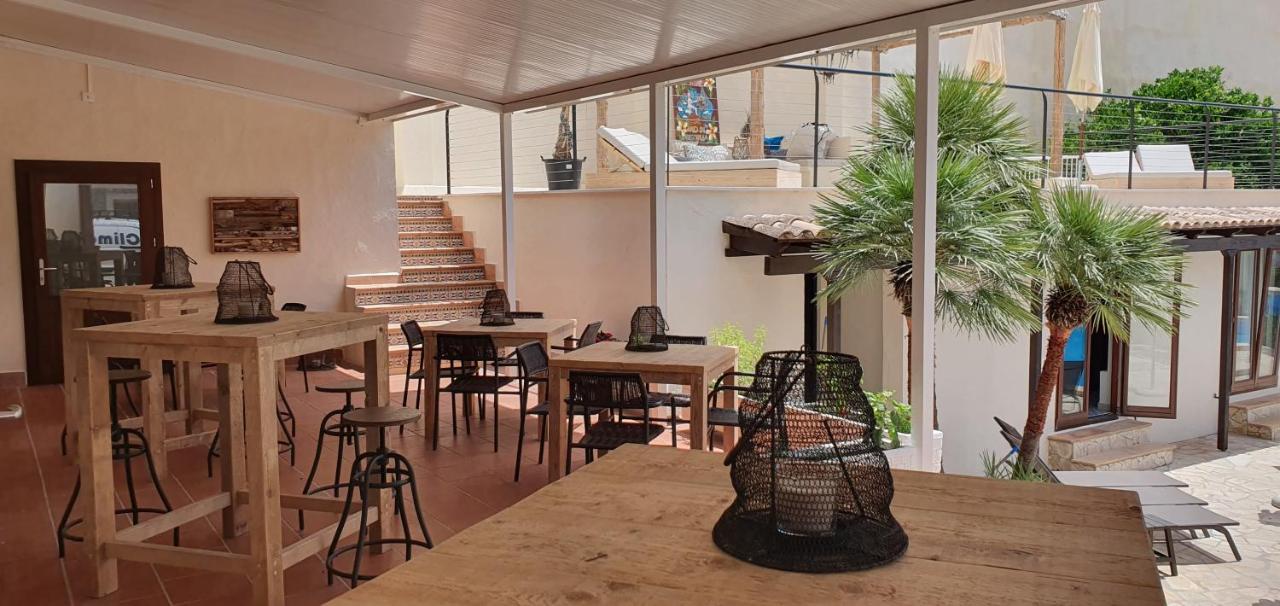 Mamboo Hotel